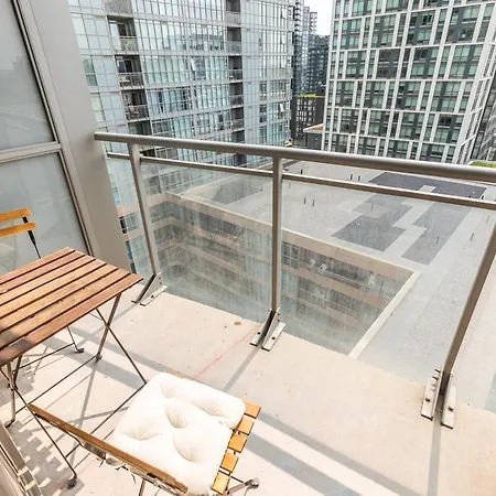 Globalstay Elegant Downtown Apartments Toronto Exterior photo