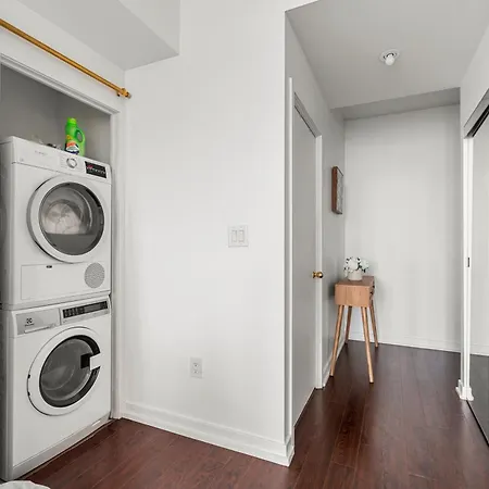 Globalstay Elegant Downtown Apartments Toronto Exterior photo