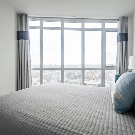 Globalstay Elegant Downtown Apartments Toronto Exterior photo
